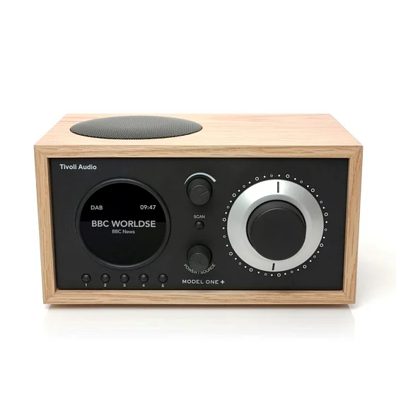 картинка Радиоприемник с часами Tivoli Model One+ Цвет: Дуб/Черный [Oak/Black] от интернет-магазина itsklad.kz